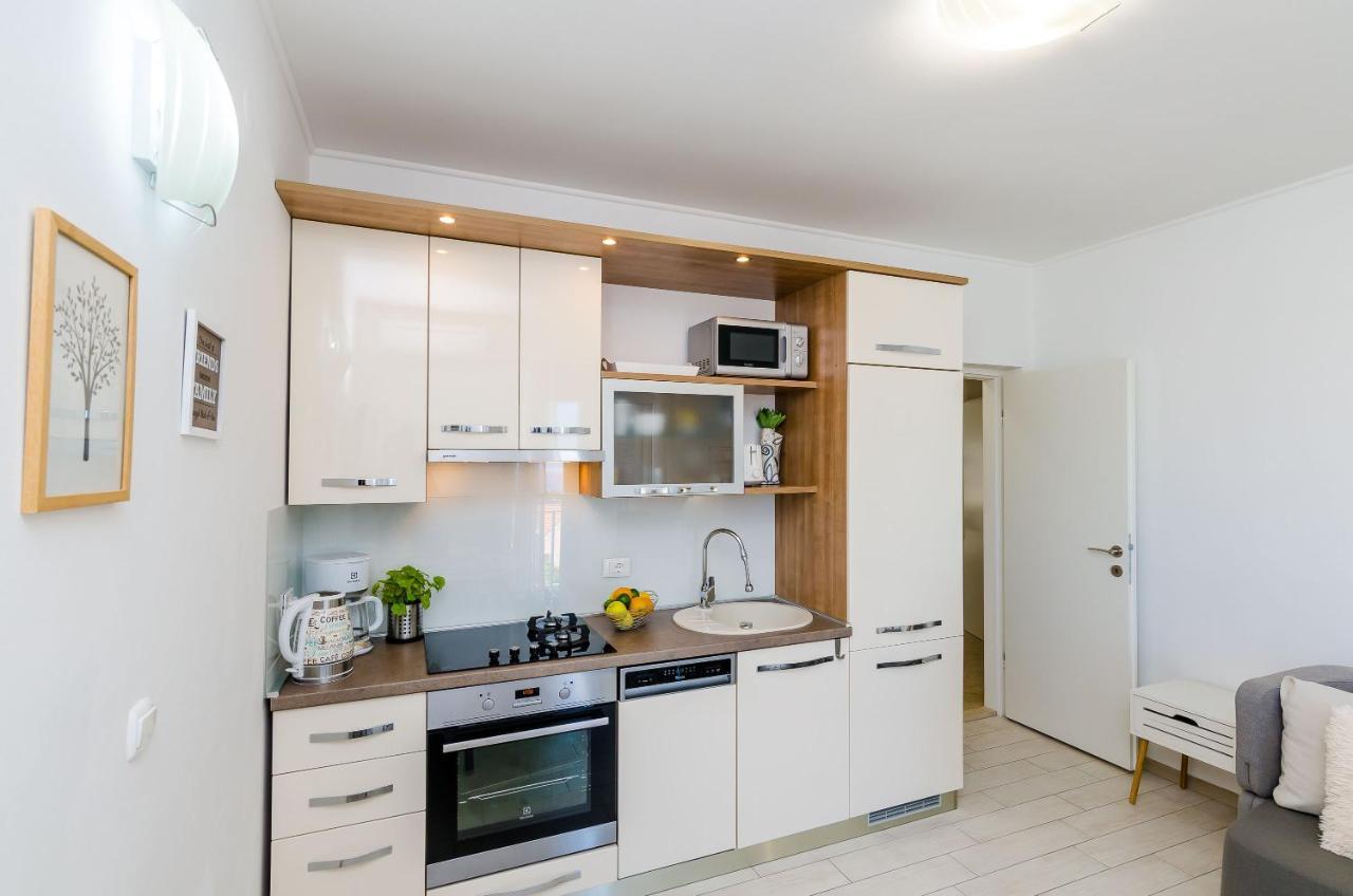 Adriatic Sunny Apartments Млини Экстерьер фото